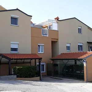 Appartement Piranesi, Pula