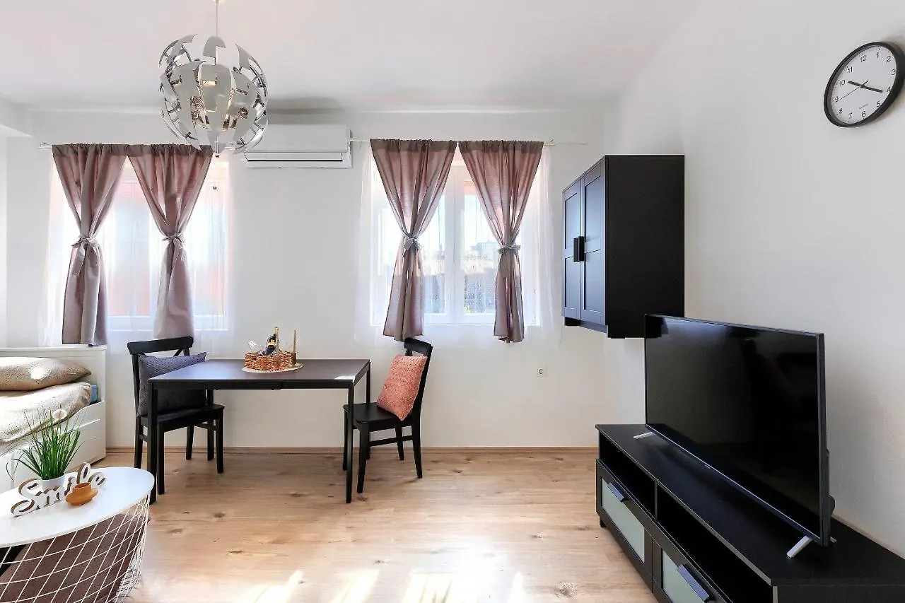 Monte Zaro Hostel Πούλα Κροατία