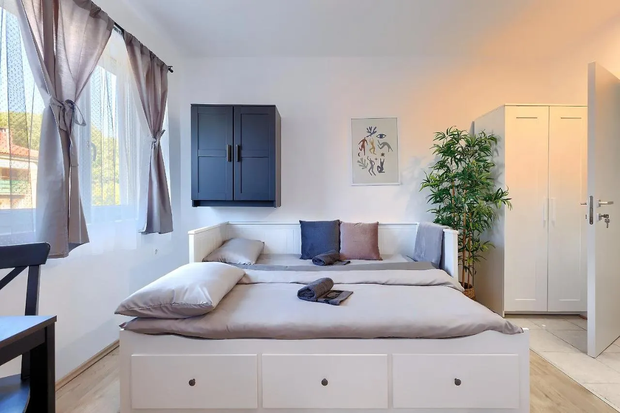 Monte Zaro Hostel Pula Croatia