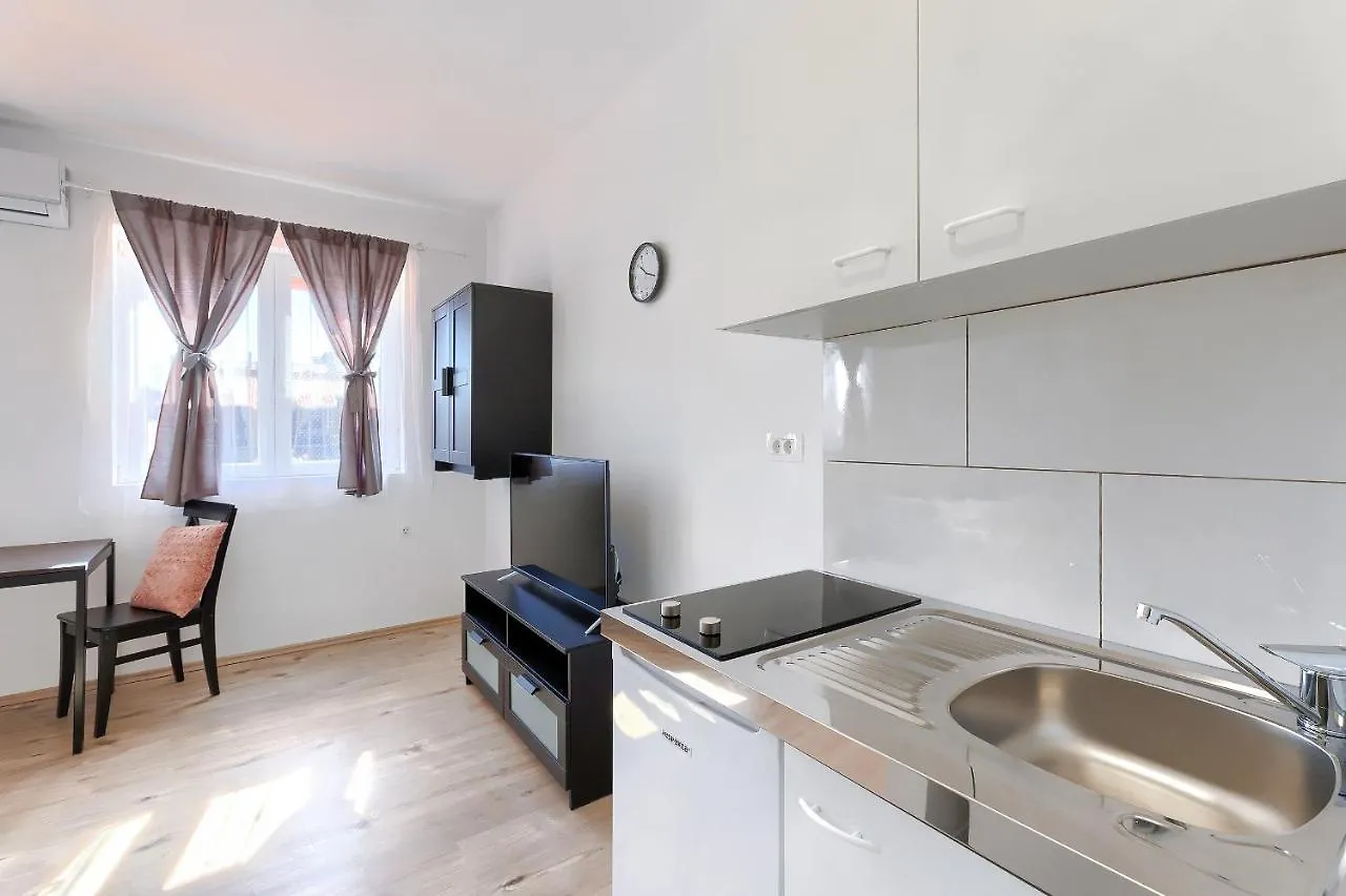 Monte Zaro Hostel Πούλα Κροατία
