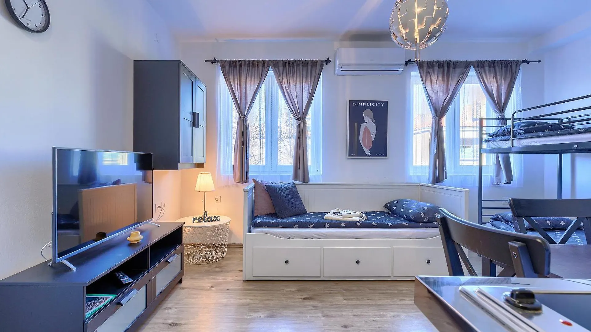 Monte Zaro Hostel Πούλα